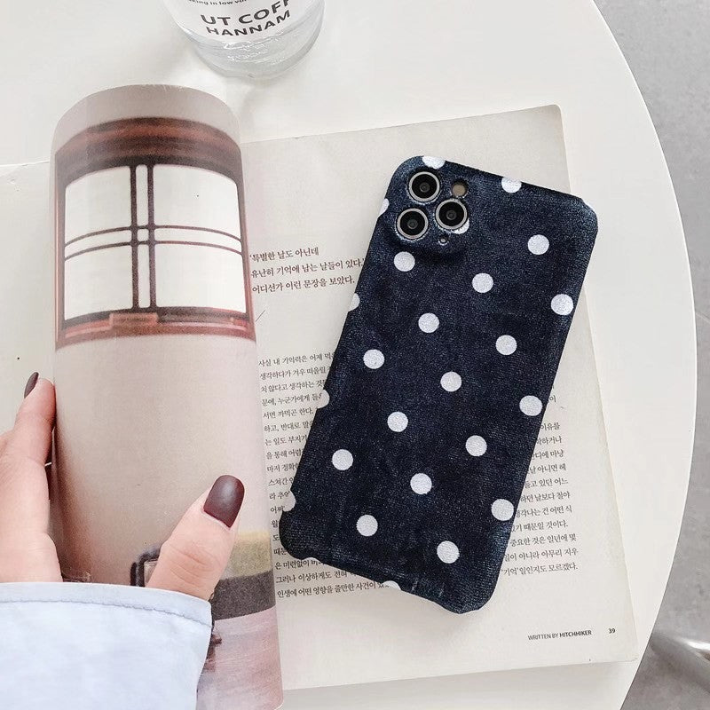 Fluffy wave dot phone case