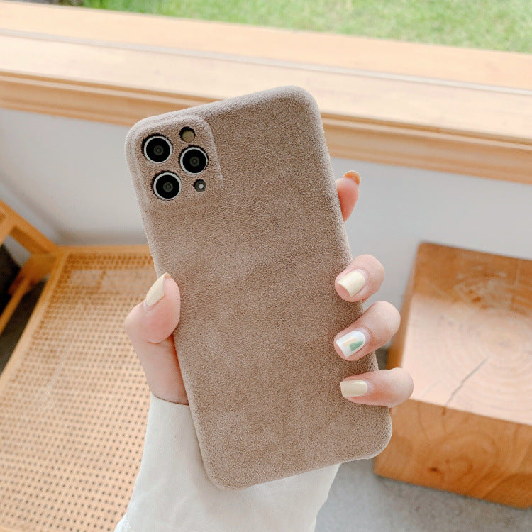 Fluffy wave dot phone case