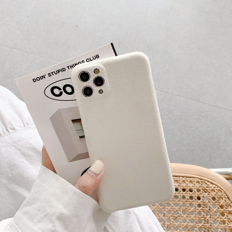 Fluffy wave dot phone case
