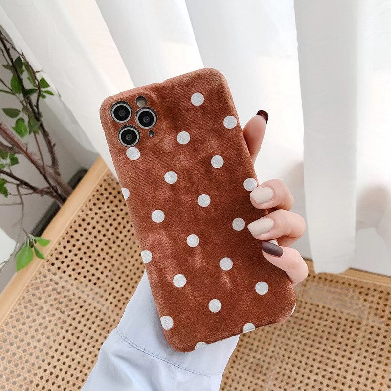 Fluffy wave dot phone case